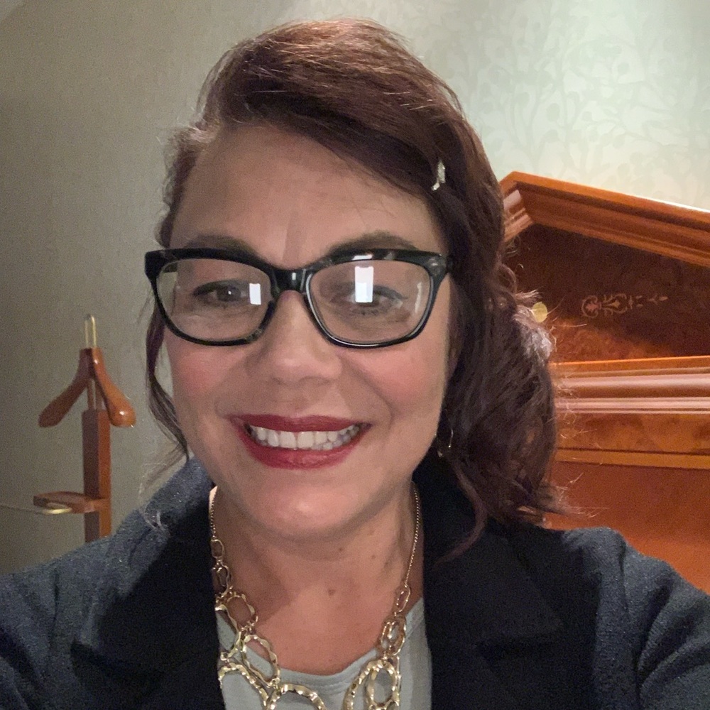 Meet your Posher, Debra